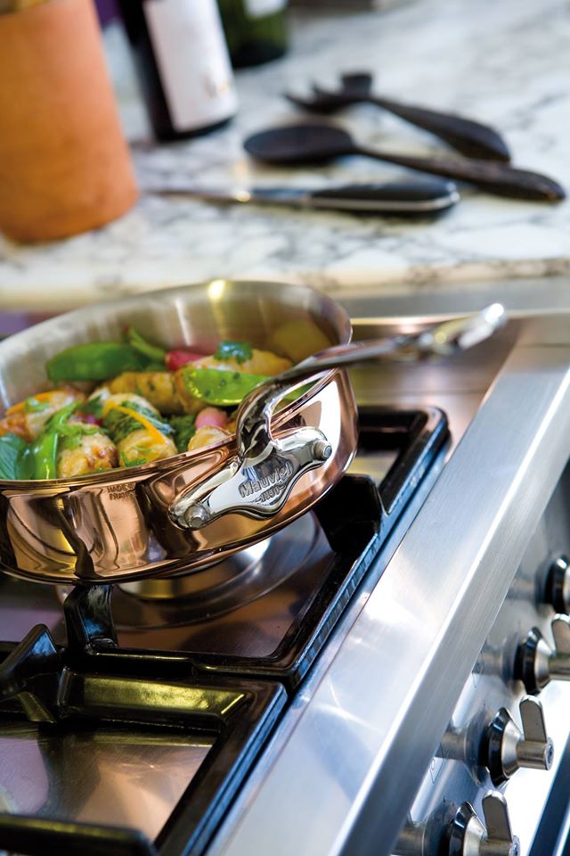Copper cookware (courtesy Gracious Style)